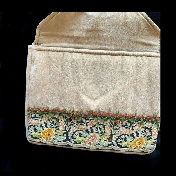 Mary Frances suede embroidered Asian motif clutch - Picture 6 of 9